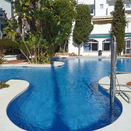 Apartamentos Pueblo Quinta 베날마데나코스타 외부 사진