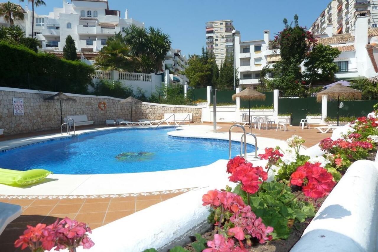 Apartamentos Pueblo Quinta 베날마데나코스타 외부 사진