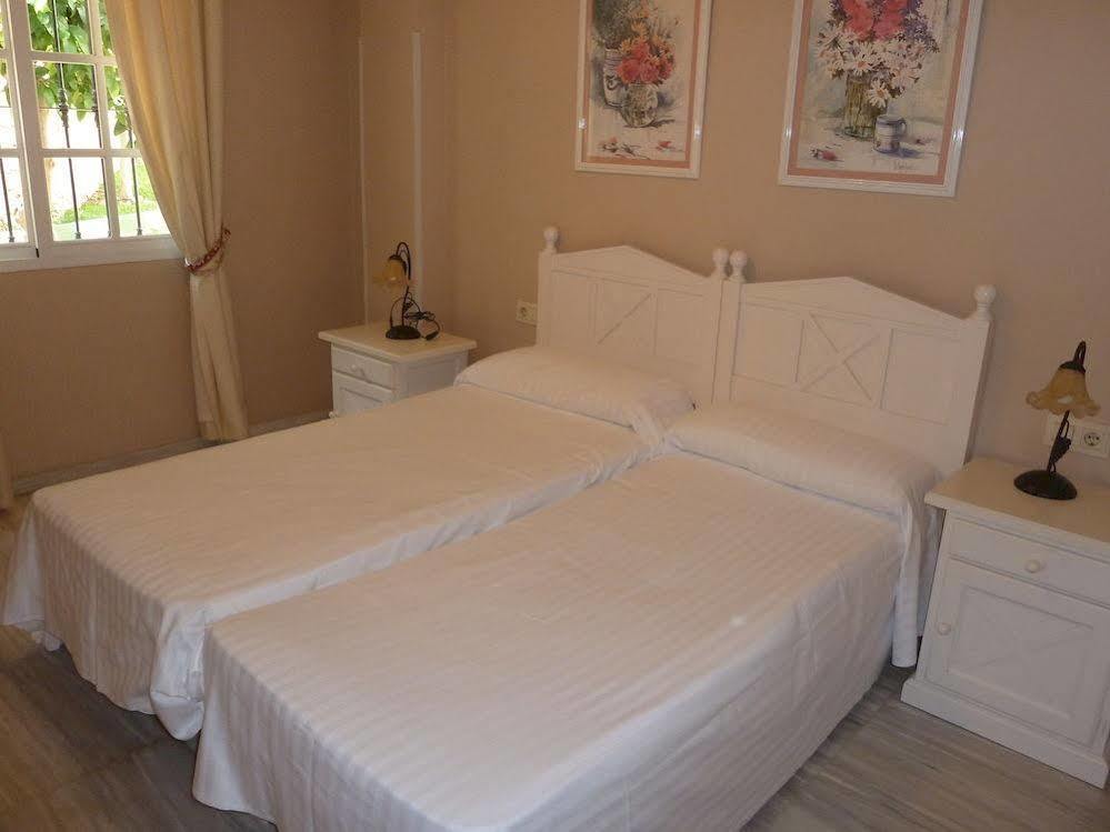 Apartamentos Pueblo Quinta 베날마데나코스타 외부 사진